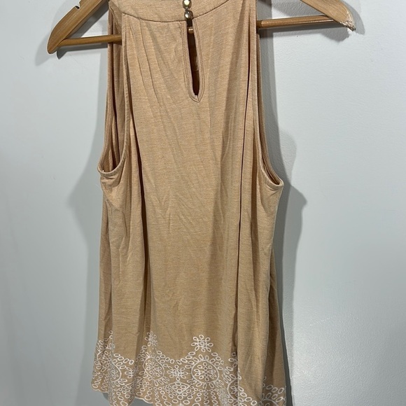 Adrianna Papell Tan Tank Top with Lace Hem - Picture 4 of 6